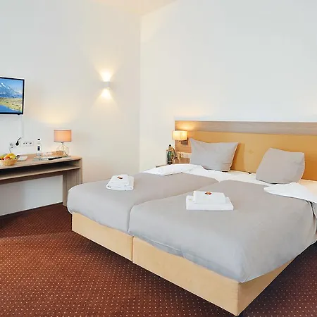 Oranien Hotel 3*