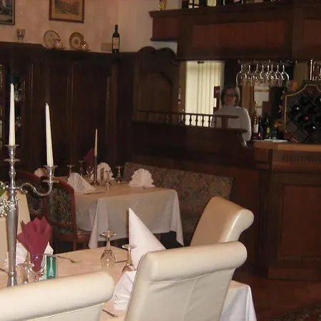 Oranien Szálloda 3*